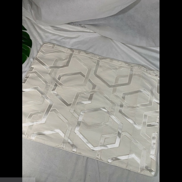 NWD Hotel Collection Verve (1)‎ Standard Sham Pillow Case - Picture 5 of 12